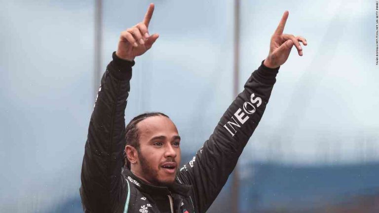 Lewis Hamilton scores seventh F1 world championship